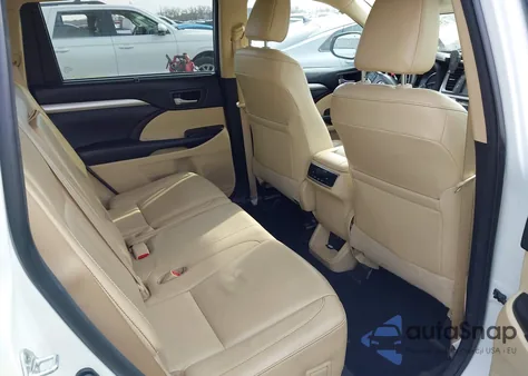 2017 Toyota Highlander Xle z USA, uszkodzony, nr VIN 5TDKZRFHXHS189801